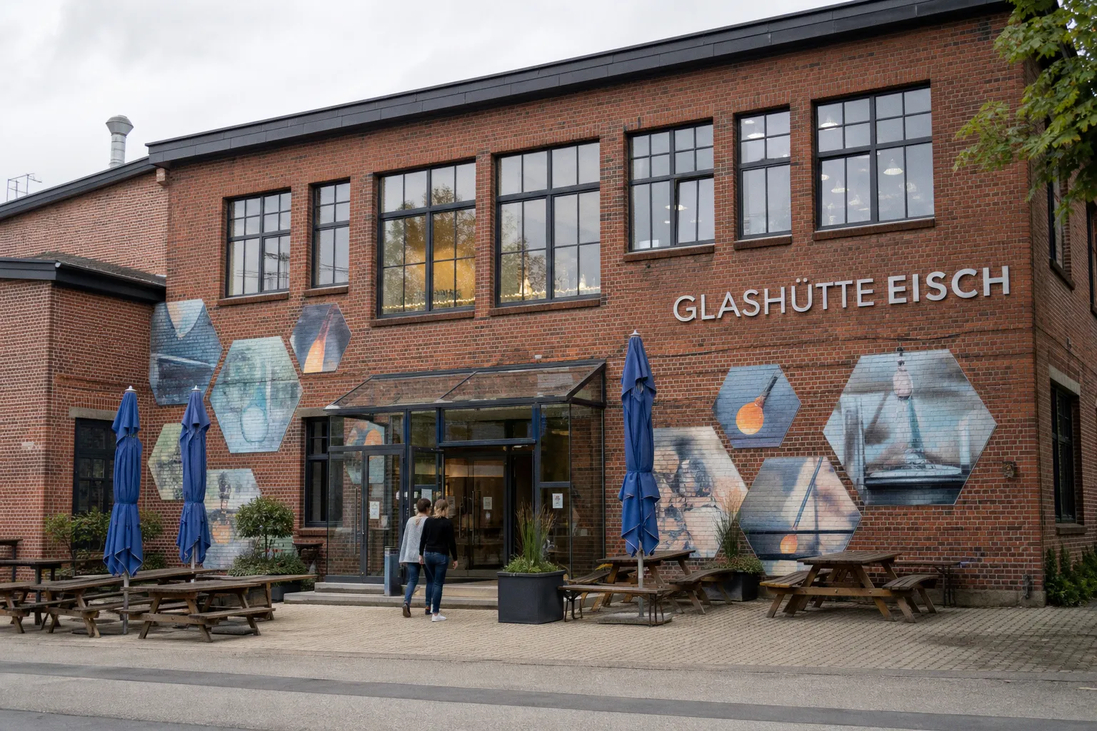 Brandgefahr im Atelier: Wenn heißes Glas unbemerkt Mikrofasertücher entzündet