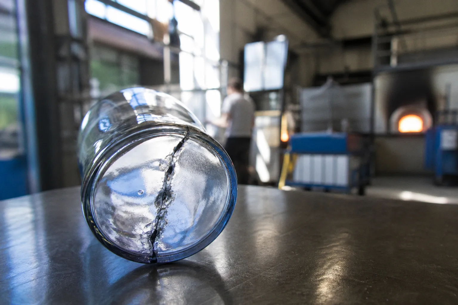 Heftnarbe bei Glas: Was der Abriss am Boden bedeutet