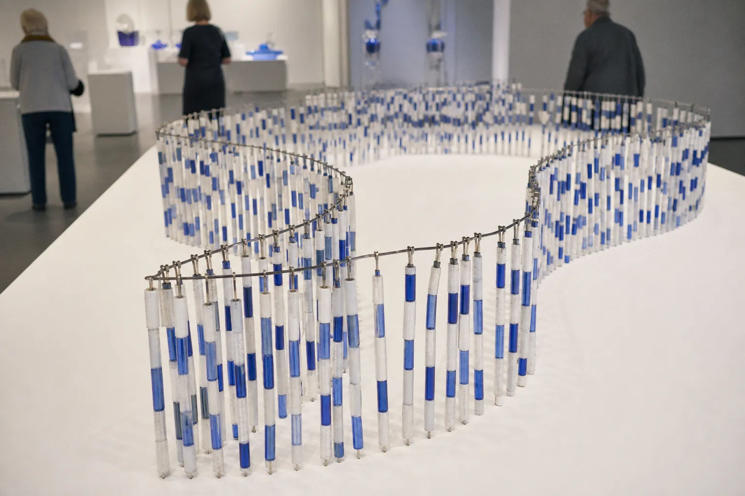 Jüdische Glaskunst im Fokus: Die Jubiläumsschau des Corning Museum of Glass