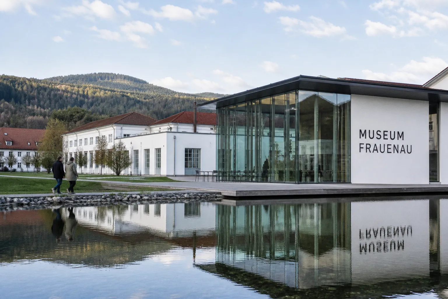 SICHTBAR: 28 Glaskünstler aus NRW zeigen ihre Werke im Museum Frauenau