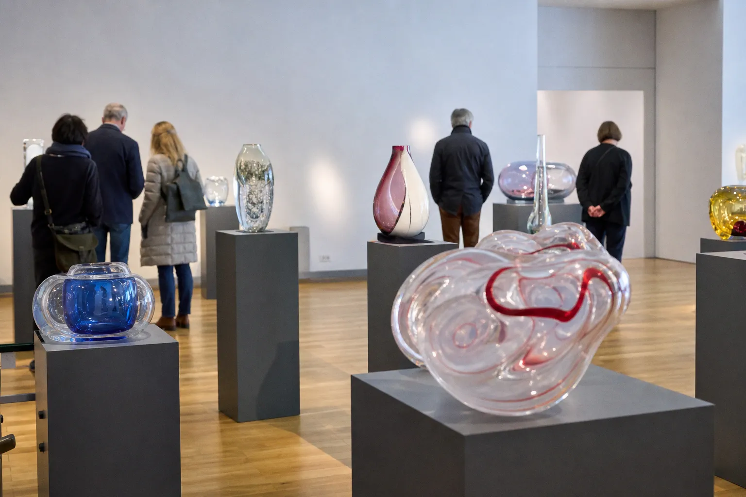 Sonderausstellung Sichtbar: 28 Positionen zeitgenössischer Glaskunst im Museum Frauenau